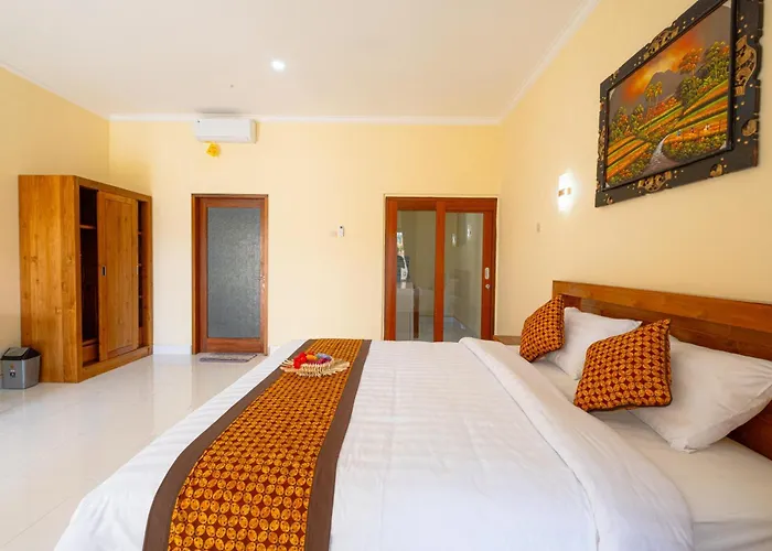ゲストハウス Sriwedari House Keramas 4*