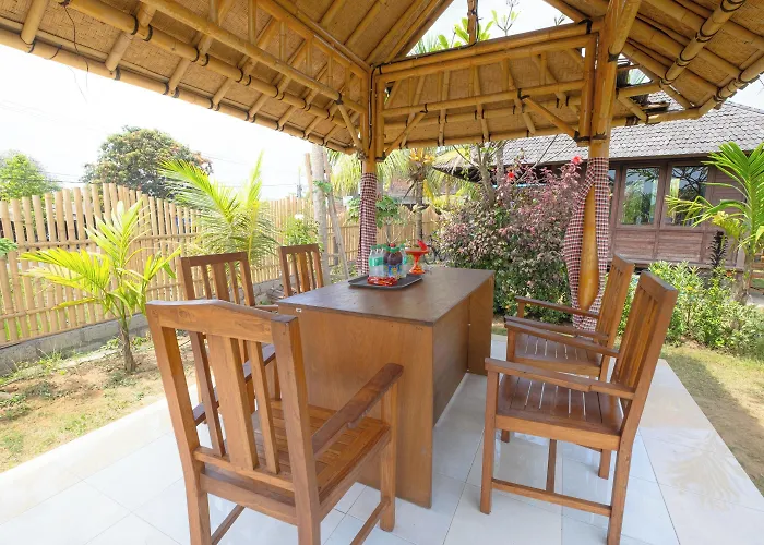 Sriwedari House Keramas بيت ضيافة 4*